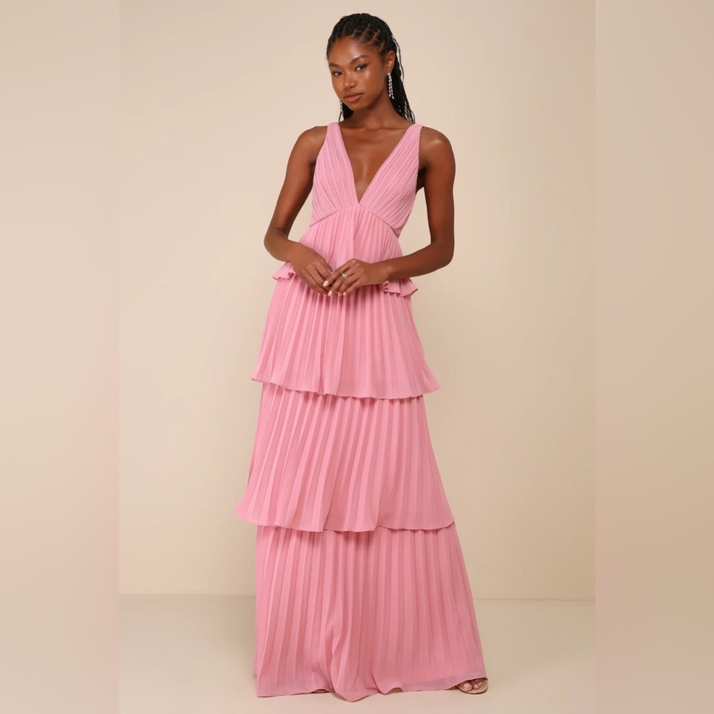 Lulu’s Tiered Pink Dress NWT